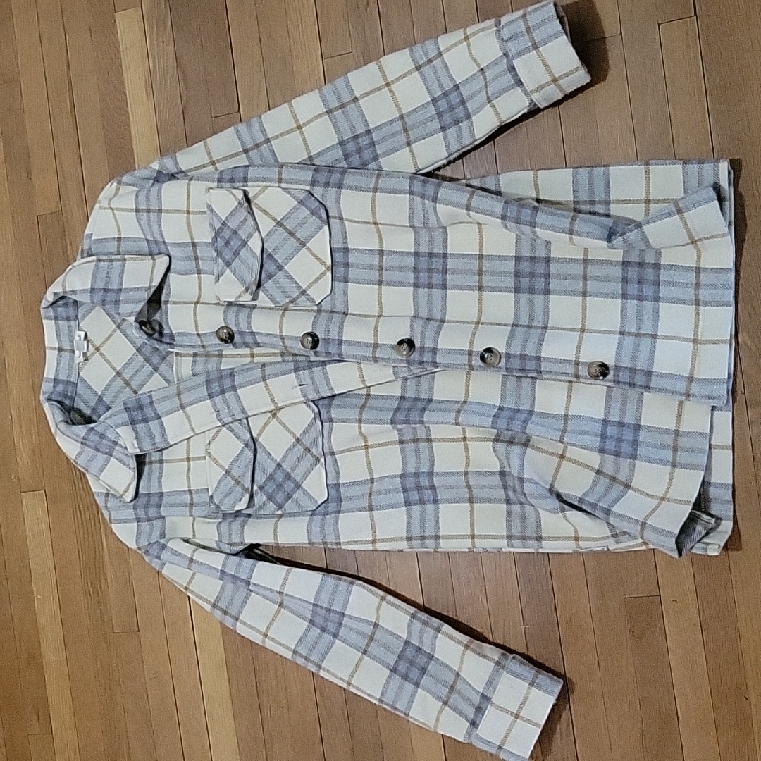 Size Small Shacket